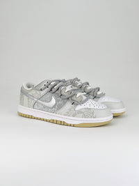 Nike SB Dunk Low silver grey