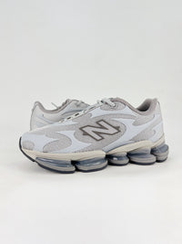 New balance 2000 silver
